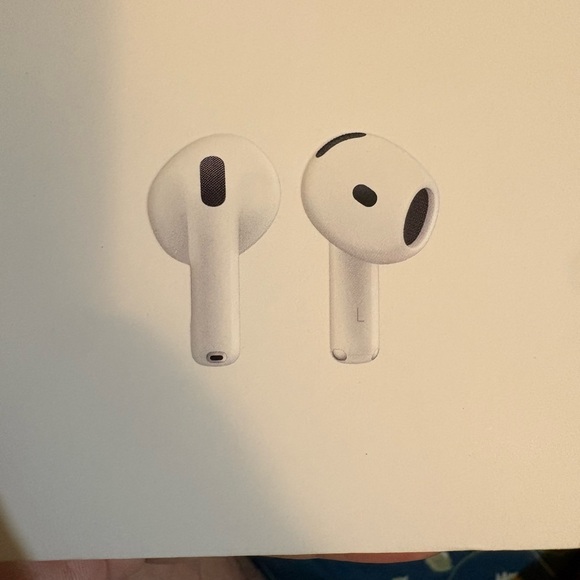 AirPods 4 brand new